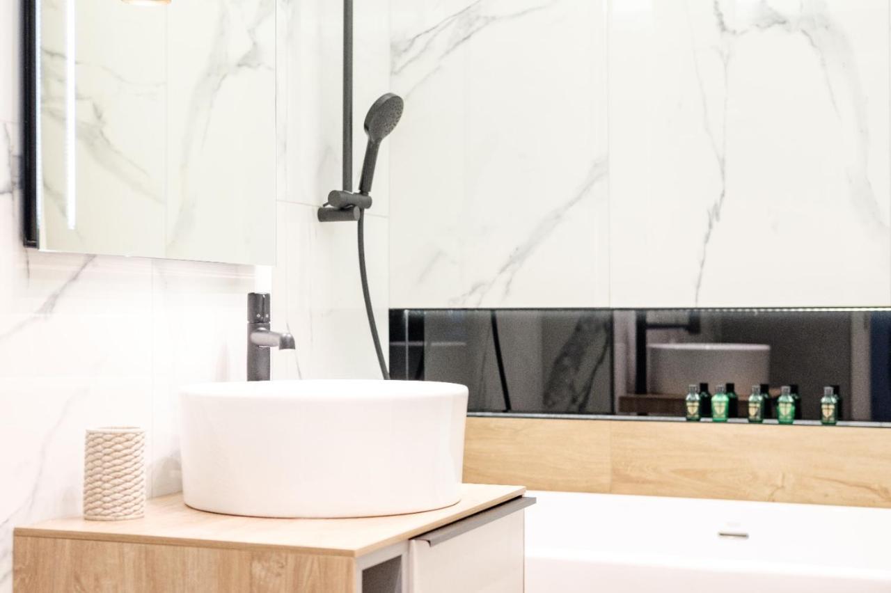 Brand New Luxury Apartment In The Heart Of 布拉索夫 外观 照片